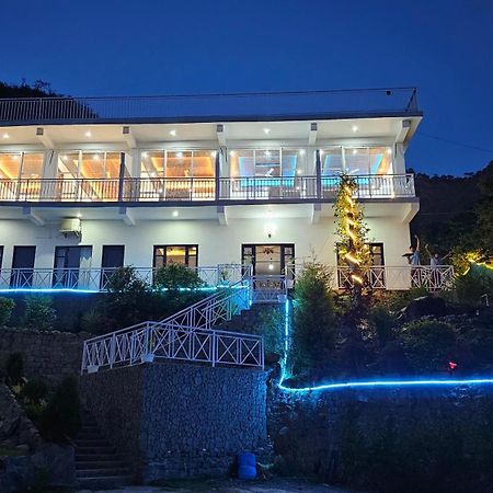 On The Rocks 호텔 카사울리 외부 사진